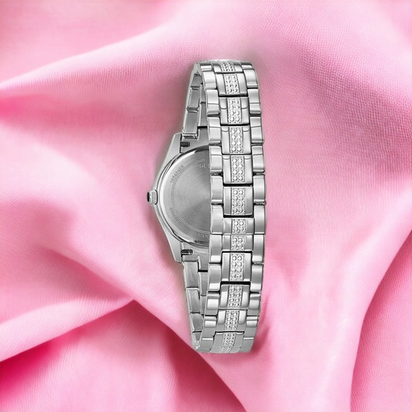 🌺🌸Ladies Bulova Stainless Steel Crystal Quartz Watch🌸🌺 - Picture 2 of 11